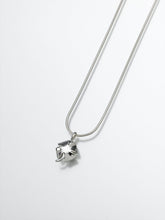 Load image into Gallery viewer, Sterling Silver Four Leaf Clover Memorial Jewelry Pendant Funeral Cremation Urn