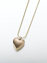 Load image into Gallery viewer, White Bronze Heart Memorial Jewelry Pendant Funeral Cremation Urn
