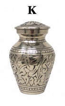 Load image into Gallery viewer, Small/Keepsake 4 Cubic Inches Marvel Holly-Leaved Oak Funeral Cremation Urn
