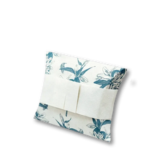 Load image into Gallery viewer, Biodegradable Eco-friendly Mini 60 Cubic Inches Journey EarthUrn Lily Green Cremation Urn
