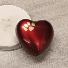 Load image into Gallery viewer, At Peace Memorials Quest Crimson Heart Keepsake
