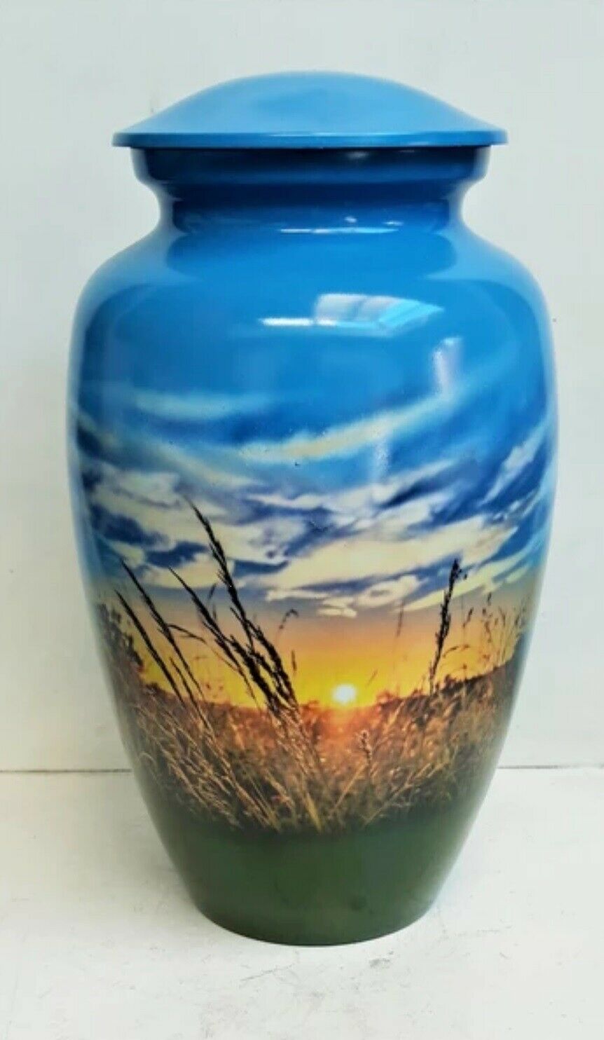Small/Keepsake 3 Cubic Inch Farmer's Paradise Aluminum Cremation Urn for Ashes